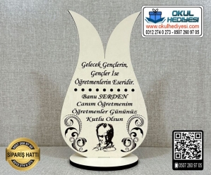 Lale Şeklinde Öğretmene İsimlik Lale Şeklinde Öğretmene İsimlik